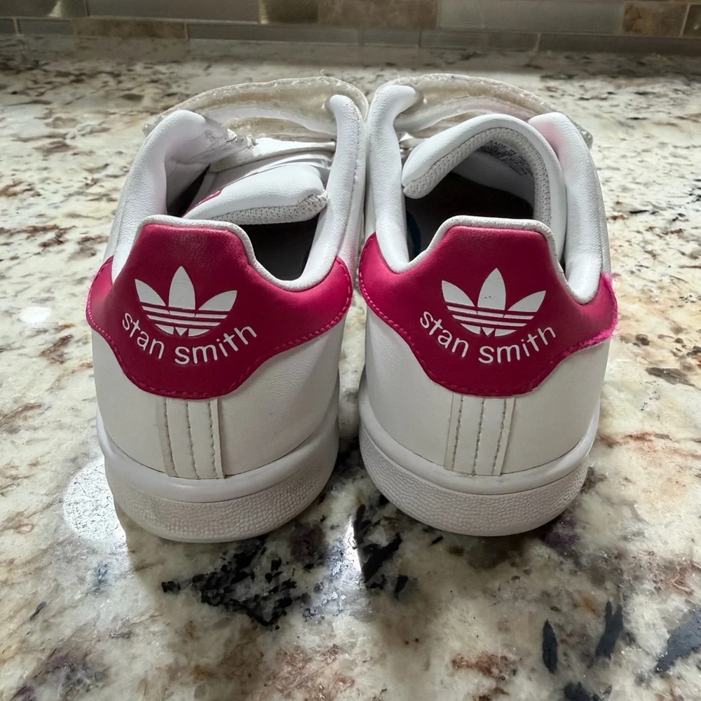 Adidas Girl White Sneakers with Pink Details - Picture 3 of 10